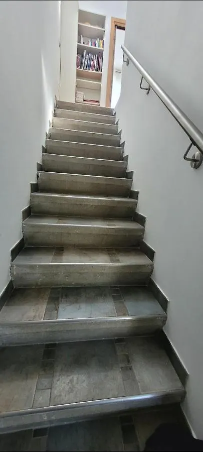 Stanza In Villa Con Giardino Milan Italy