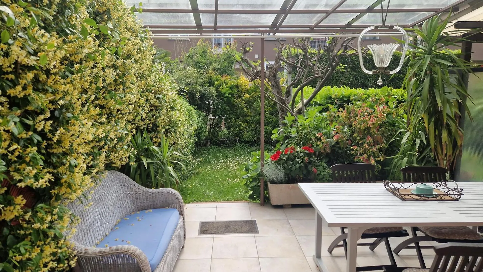 Homestay Stanza In Villa Con Giardino Milan