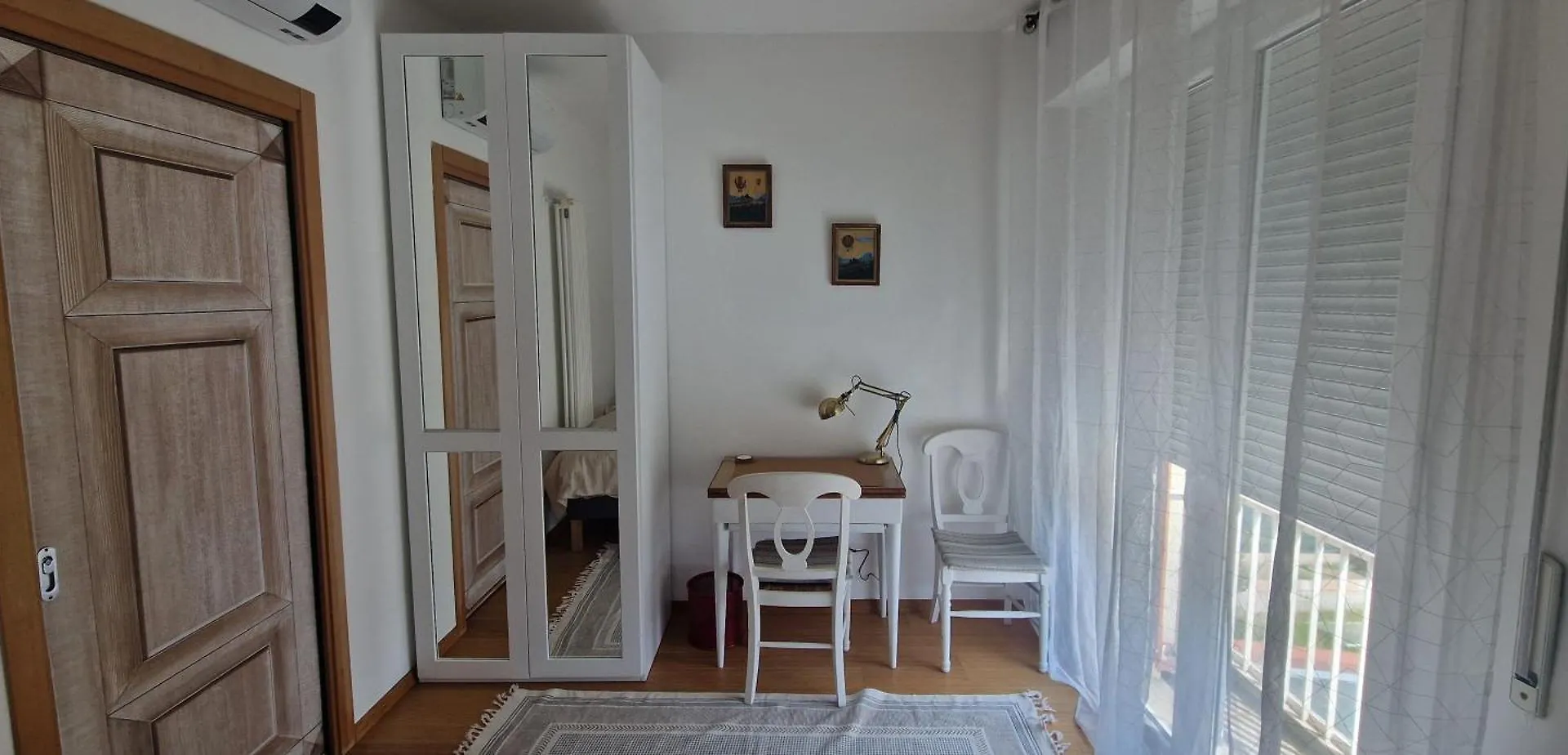 Stanza In Villa Con Giardino Milan 0*,  Italy